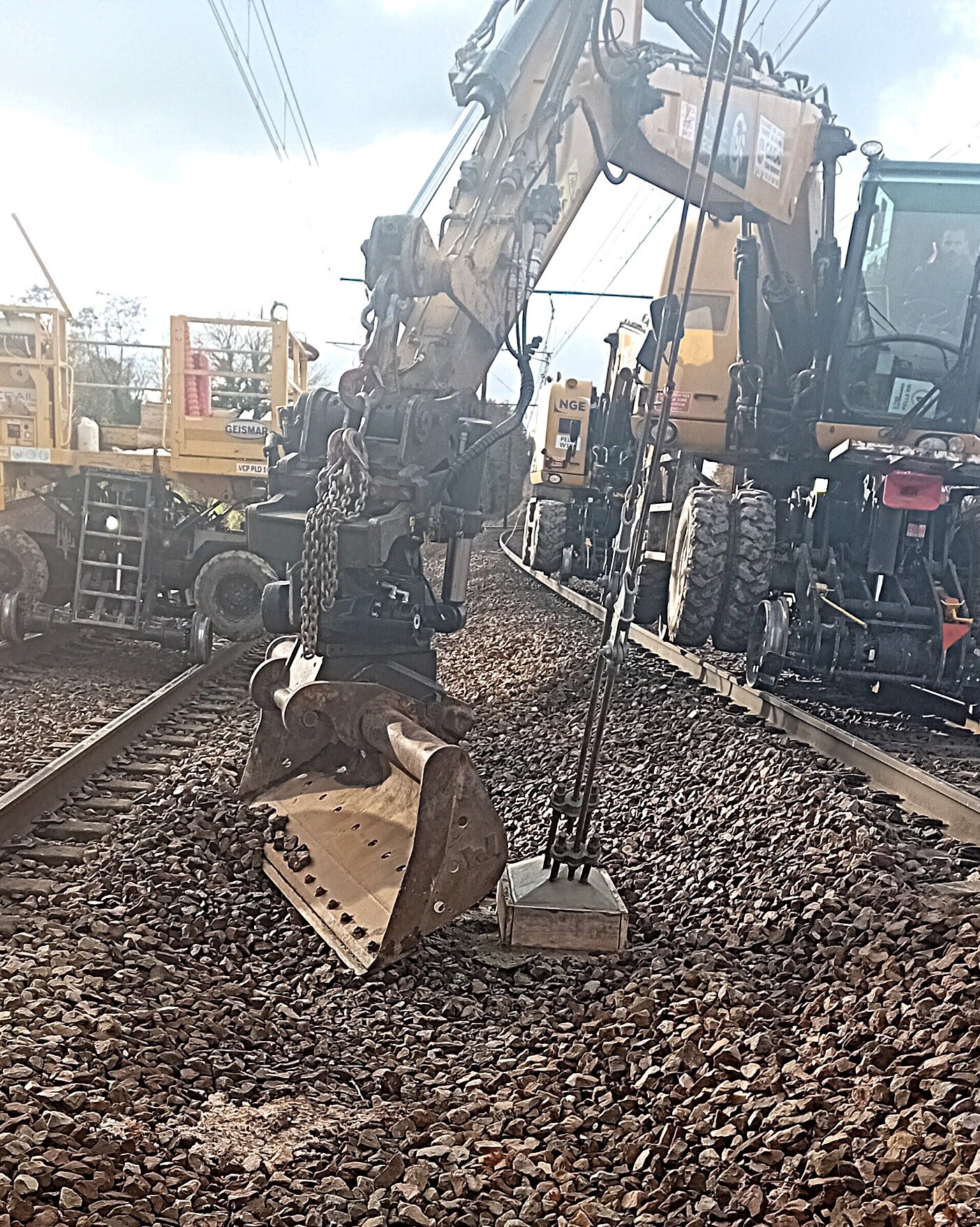 Régularisation de la caténaire sur la ligne POLT